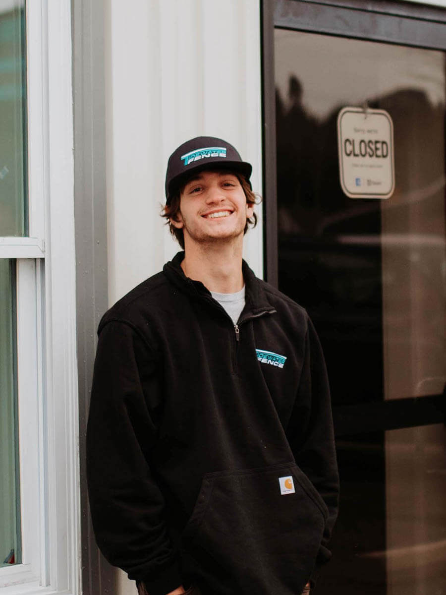 Tidewater Fence team member