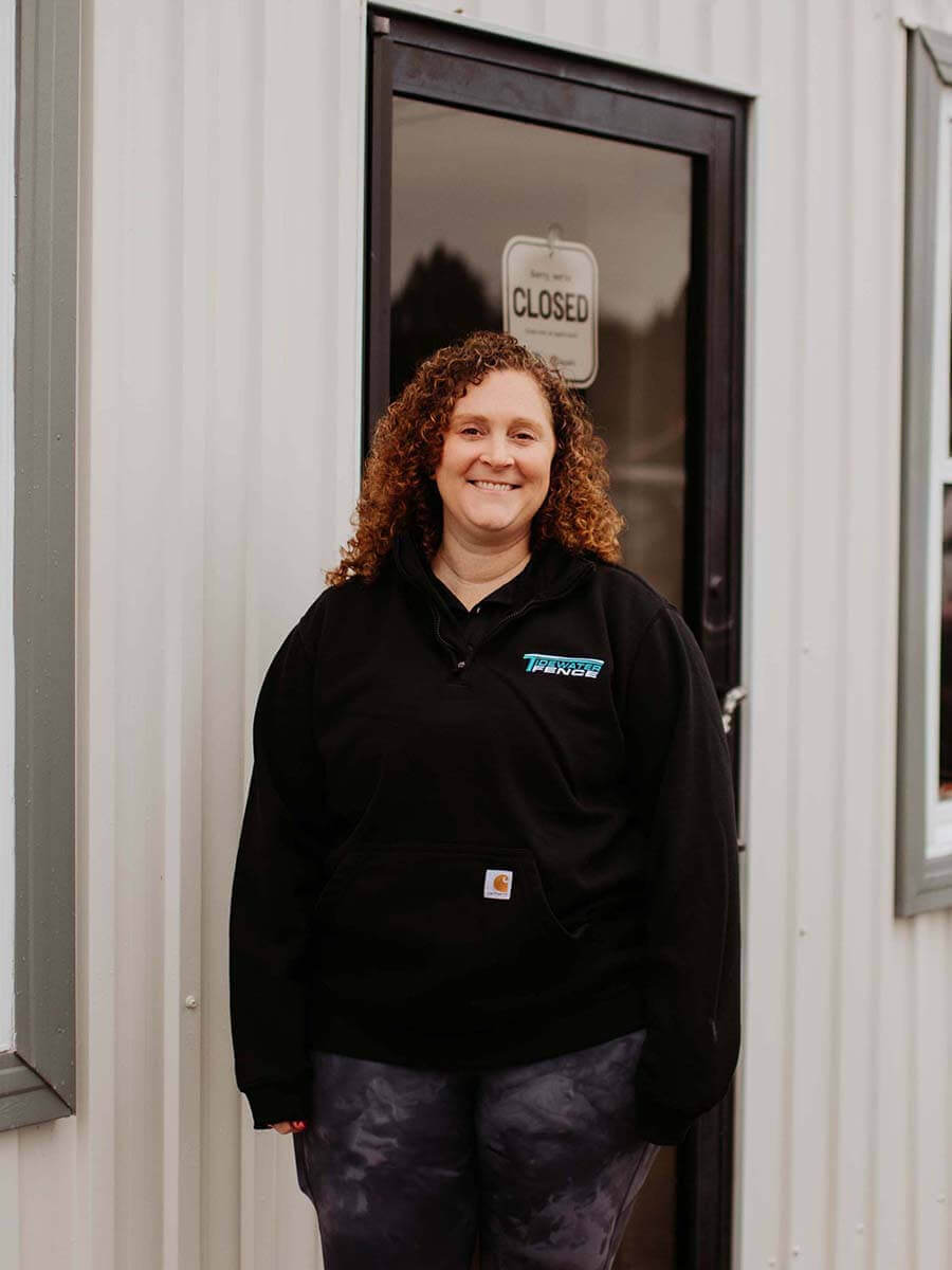 Tidewater Fence team member