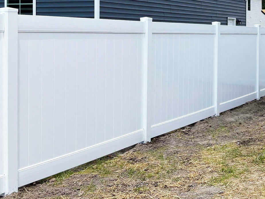 Virginia Beach Virginia vinyl privacy fencing